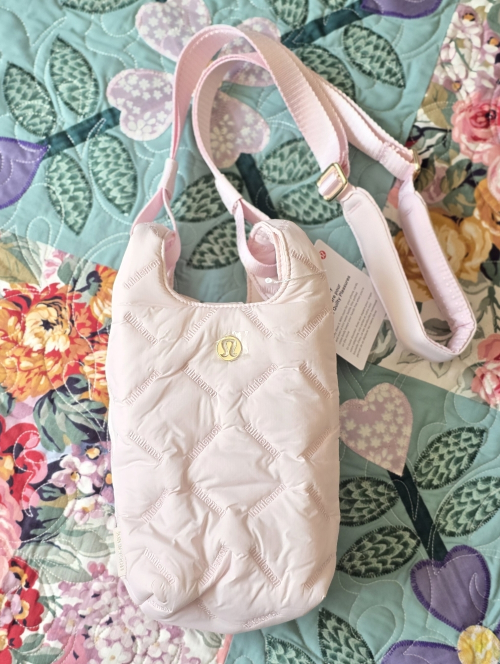 *NWT* LULULEMON Quilty Pleasures Phone Crossbody Bag 1L, Color - Blissful Pink